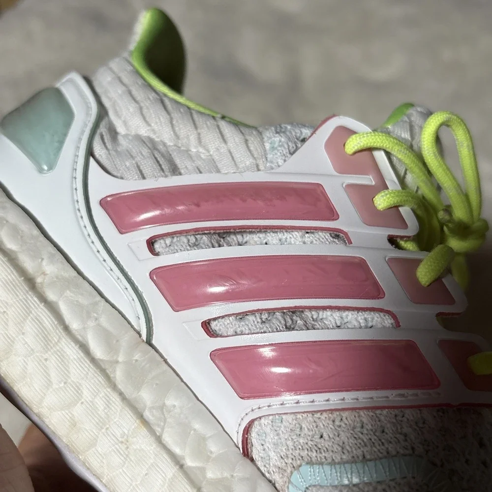 WOMEN'S ADIDAS ULTRABOOST 1.0 NEON W RUNNING‎ SHOES SIZE 7.5 WHITE PINK ID5949